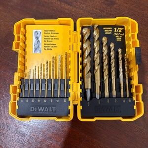 Dewalt Titanium Nitride Coated Pilot Point Drill Bit Set (14-Piece)